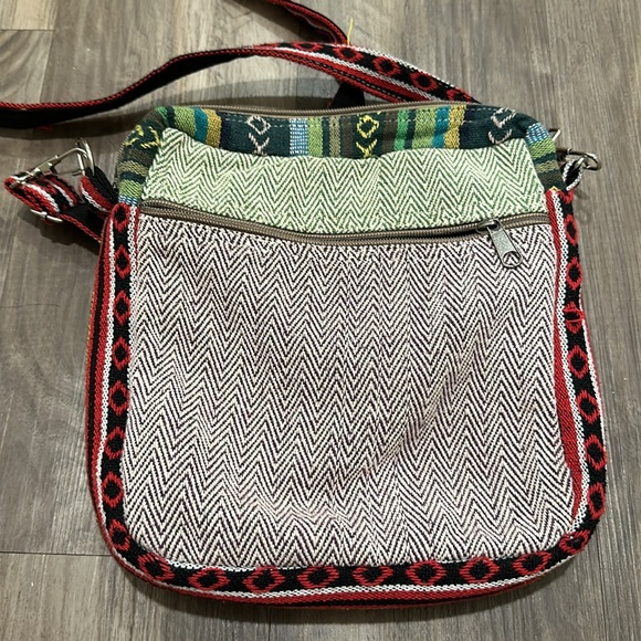 🎒 Himalayan Hemp Mini 5 Pocket Crossbody Bag - Eco-Friendly & Durable - Picture 4 of 4